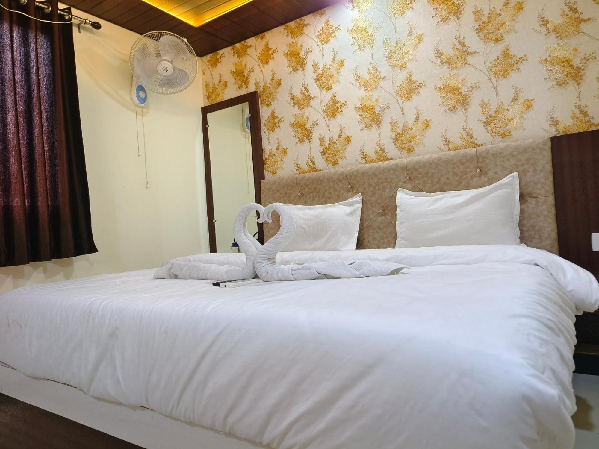 Hotel Jain Shree Ujjain Esterno foto