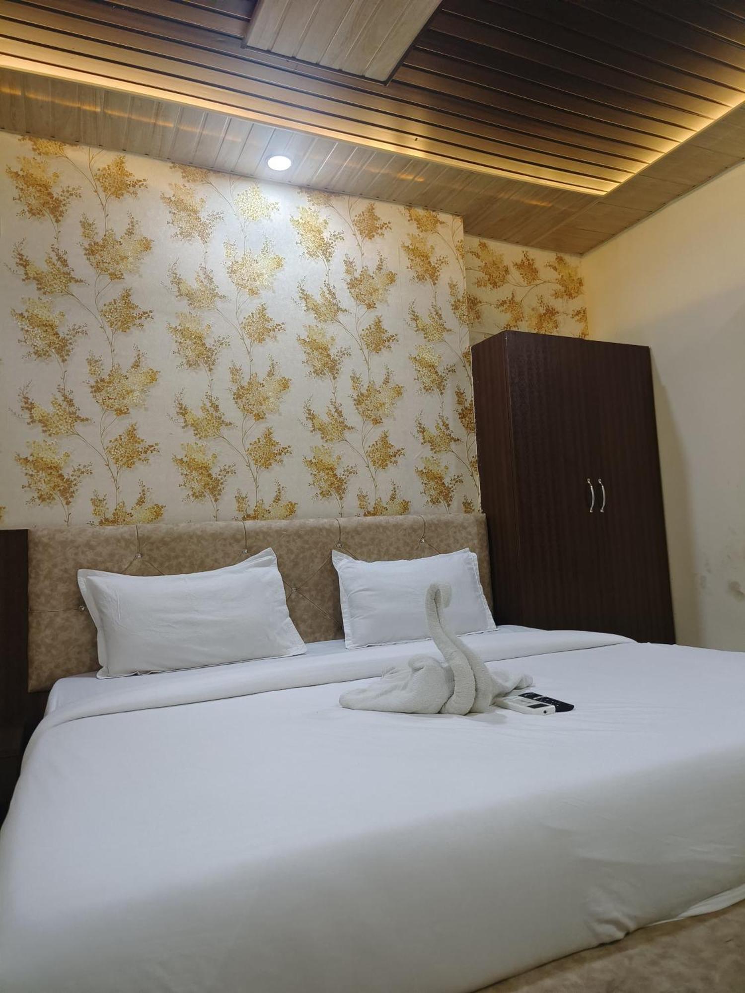 Hotel Jain Shree Ujjain Esterno foto