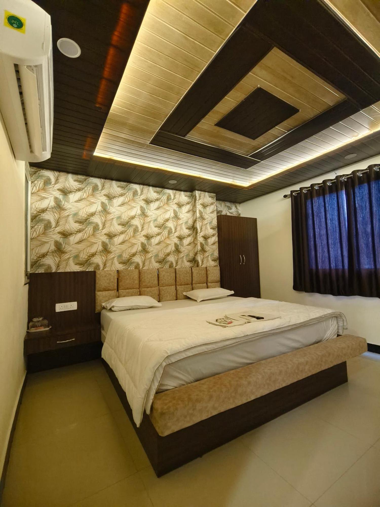 Hotel Jain Shree Ujjain Esterno foto