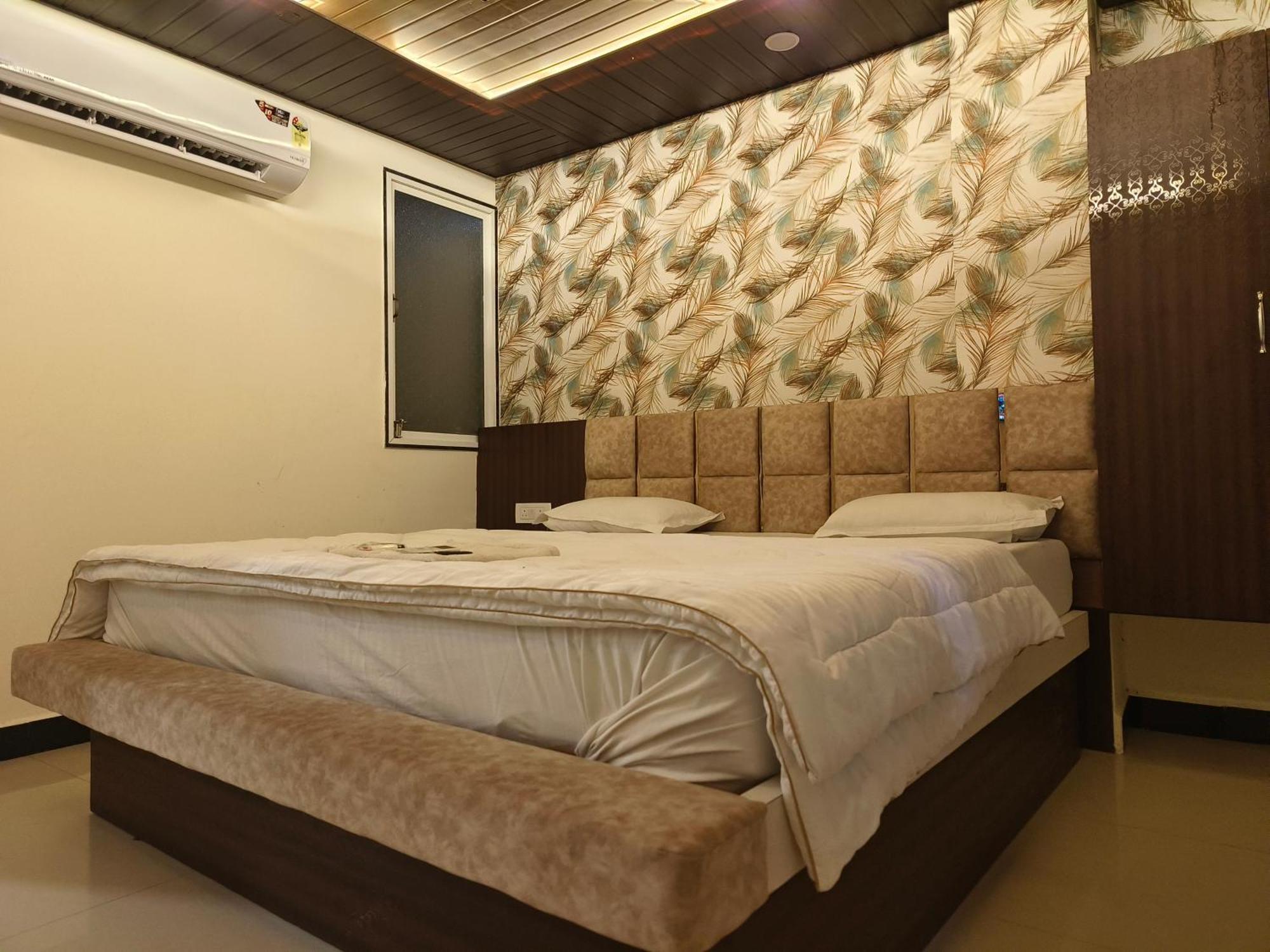 Hotel Jain Shree Ujjain Esterno foto